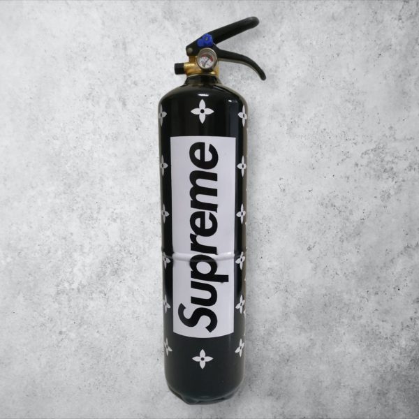 SUPREME BLACK
